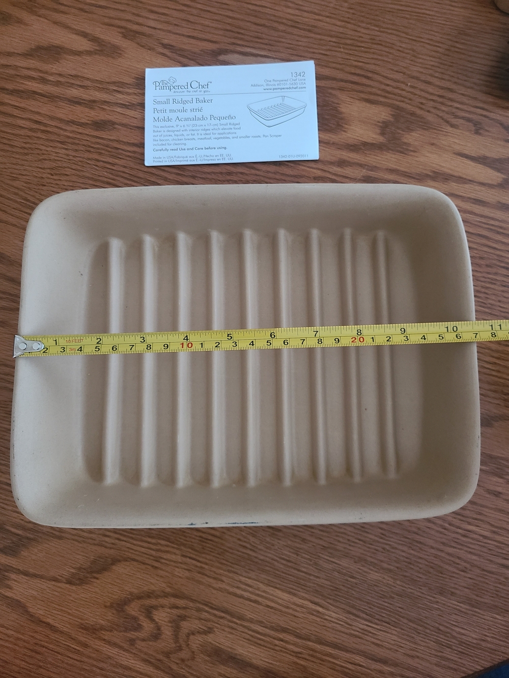 Pampered Chef Small Ridged Baker - Picture 3 of 7